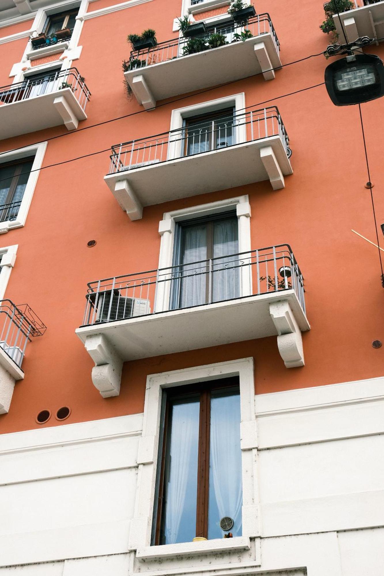 Comecasa Best View On Navigli Milano Exteriör bild
